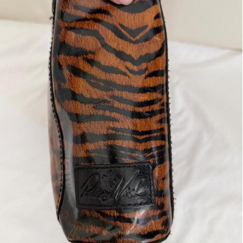 Patricia Nash Tiger Print Bag & Marching Wallet - Picture 8 of 8